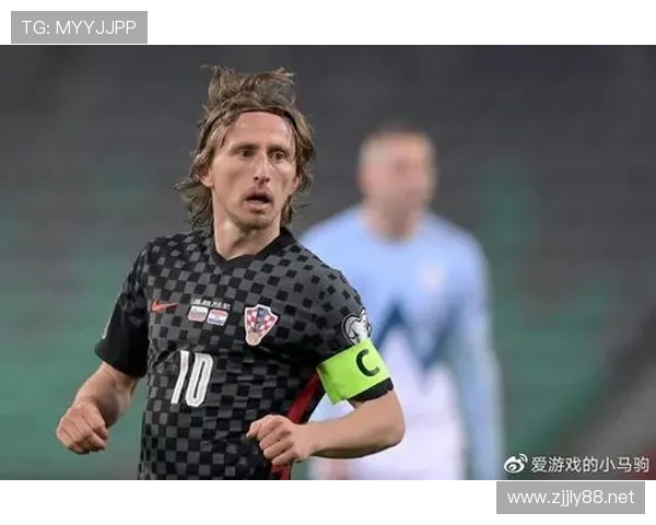 刷到莫德里奇手表的价钱，我默默把银行App关了继续当凡人