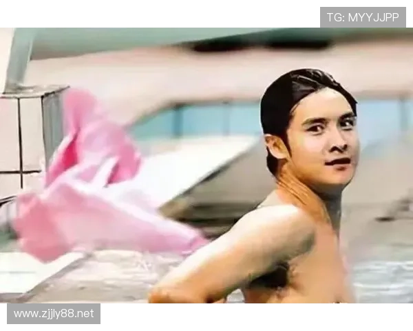 田亮拎着塑料袋在小区门口那张图，我居然一瞬忘了他有奥运金牌